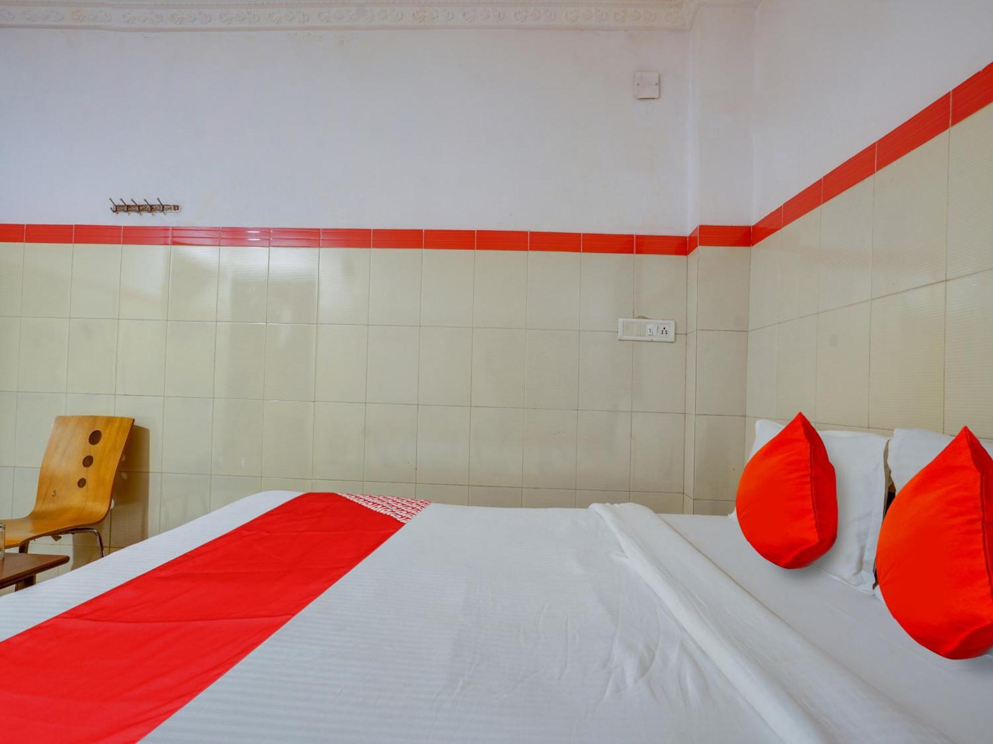 Hotel O Siro Inn Шамшабад Экстерьер фото