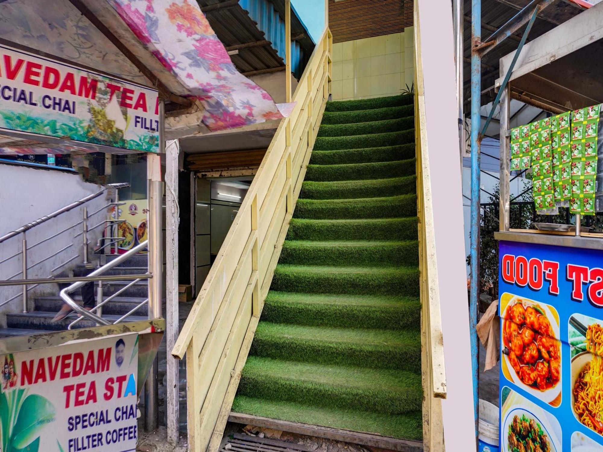 Hotel O Siro Inn Шамшабад Экстерьер фото